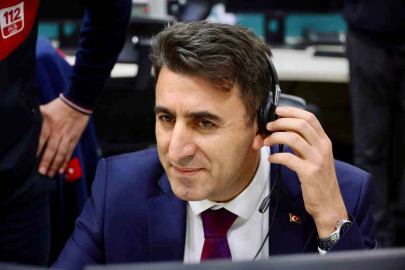 Vali Aygöl, 112 Acil Çağrı Merkezi’nde vatandaşların çağrısını yanıtladı