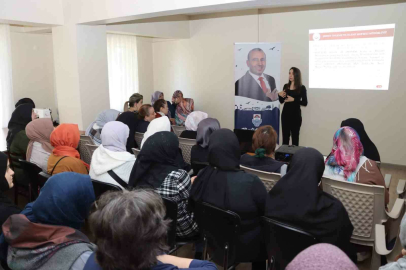 Yalova Belediyesi’nden şiddetle mücadele semineri