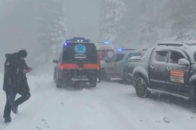 Bolu'da kar ve tipi nedeniyle turistler mahsur kaldı