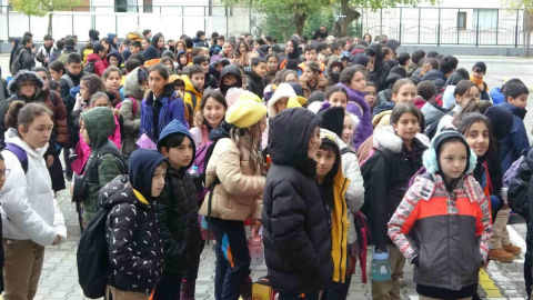 Ara tatil bitti, İstanbul’da öğrenciler ders başı yaptı