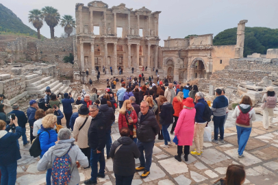Müze ve ören yerlerinde 9 günde 1 milyonu aştık! Efes ve Göbeklitepe zirvede!