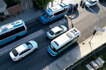 İzmir'de kural tanımayan sürücülere havadan tespit