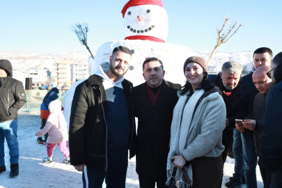 Nevşehir Belediyesi'nden 'kardan adam' mutluluğu