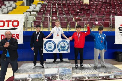 Minderde Bursa Yıldırım rüzgarı