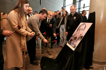 Uğur Mumcu 33’üncü ölüm yıl dönümünde Bursa Osmangazi’de anıldı