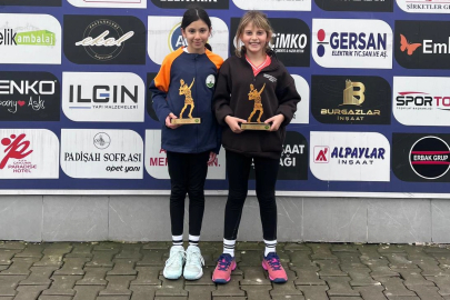 Bursa'da Osmangazi Belediyespor’dan çifte şampiyonluk