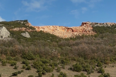 Bursa’da taş ocağında kaya düşmesi çiftçileri tedirgin etti!
