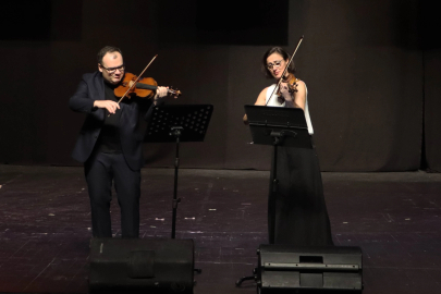 Türk ve İtalyan sanatçıdan Maltepeli müzikseverlere keman konseri