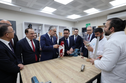 Bakan Işıkhan'dan Gaziantep'te o merkeze ziyaret