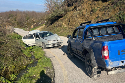 Düzce’de iki aracın çarpıştığı kazada 3 kişi yaralandı