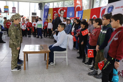 Miniklerden İç Isıtan 23 Nisan Kutlaması