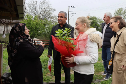 İzmit Belediyesinden Kırsaldaki Annelere Özel ‘Anneler Günü’ Sürprizi 