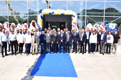 Demireller Traktör New Holland 3S Plaza İzmir Torbalı’da Açıldı