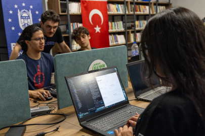 Genç Yazılımcılar Teknoloji Maratonunda Buluştu