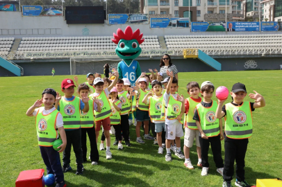 Spor Şenlikleri’nde Sıra Minik Öğrencilerin
