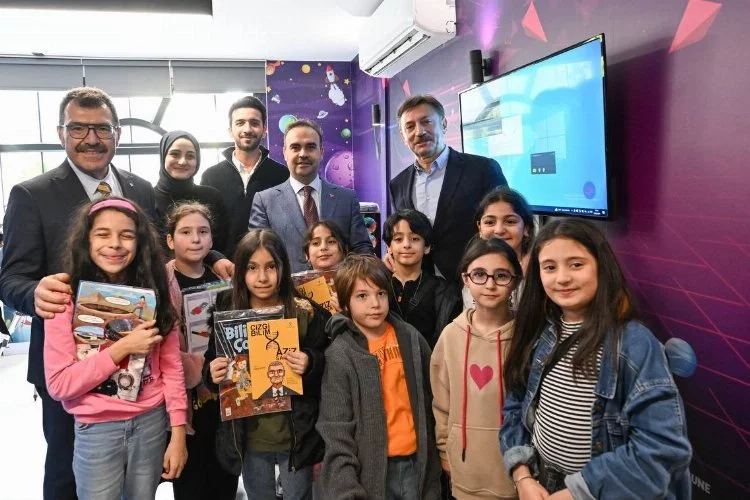 Bakan Kacır'dan İstanbul'da bilim merkezi açılışı
