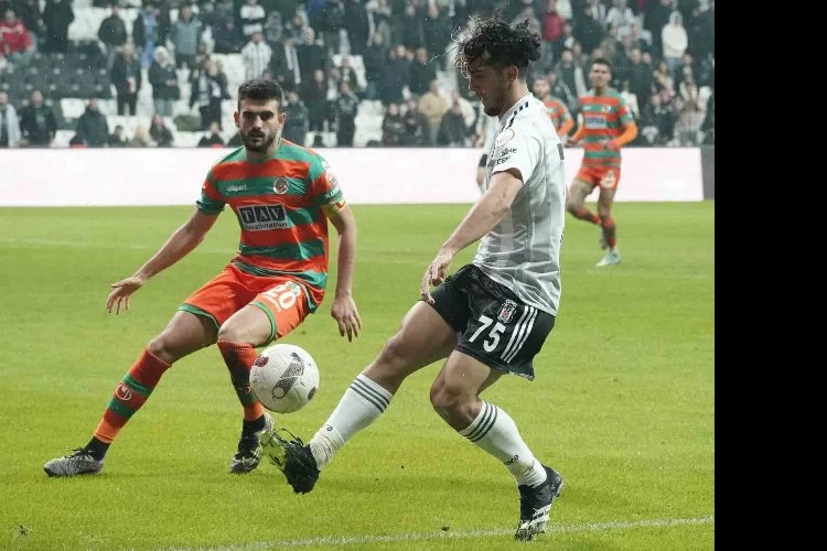 Beşiktaş’ta Tayfur Bingöl sakatlandı